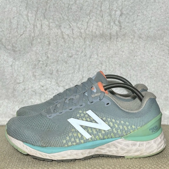 New Balance Womens Grey Fresh Foam 880v10 Running Athletic Sneakers Shoes SZ 7.5 - Picture 2 of 11